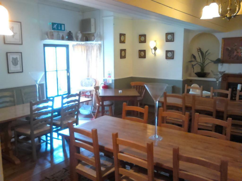 Hotel The Rose & Crown Bulford Zewnętrze zdjęcie